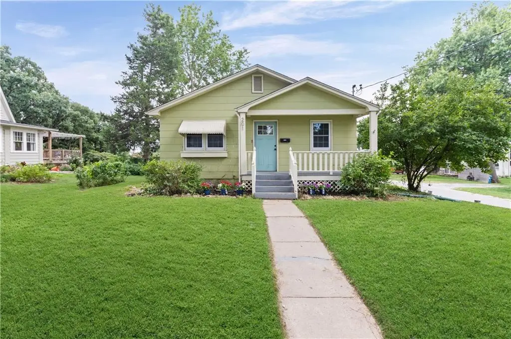 201 E Hurt Street, Liberty, MO 64068 - #1