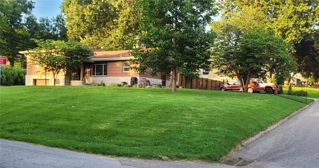 3601 Doniphan Avenue, Saint Joseph, MO 64507 - #1