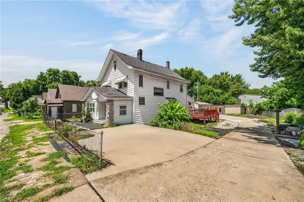 730 Tenny Avenue, Kansas City, KS 66101