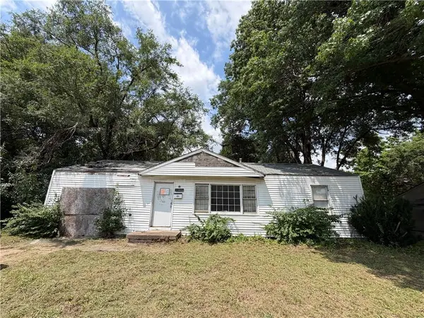8204 E 87th Street, Raytown, MO 64138