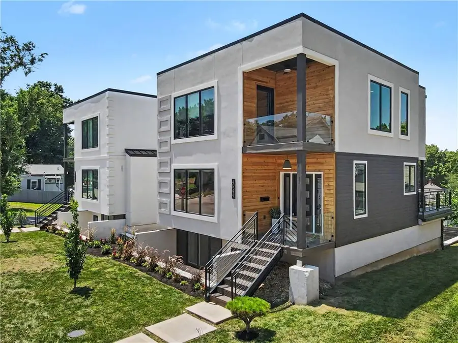 4544 Bell Street, Kansas City, MO 64111 - #2