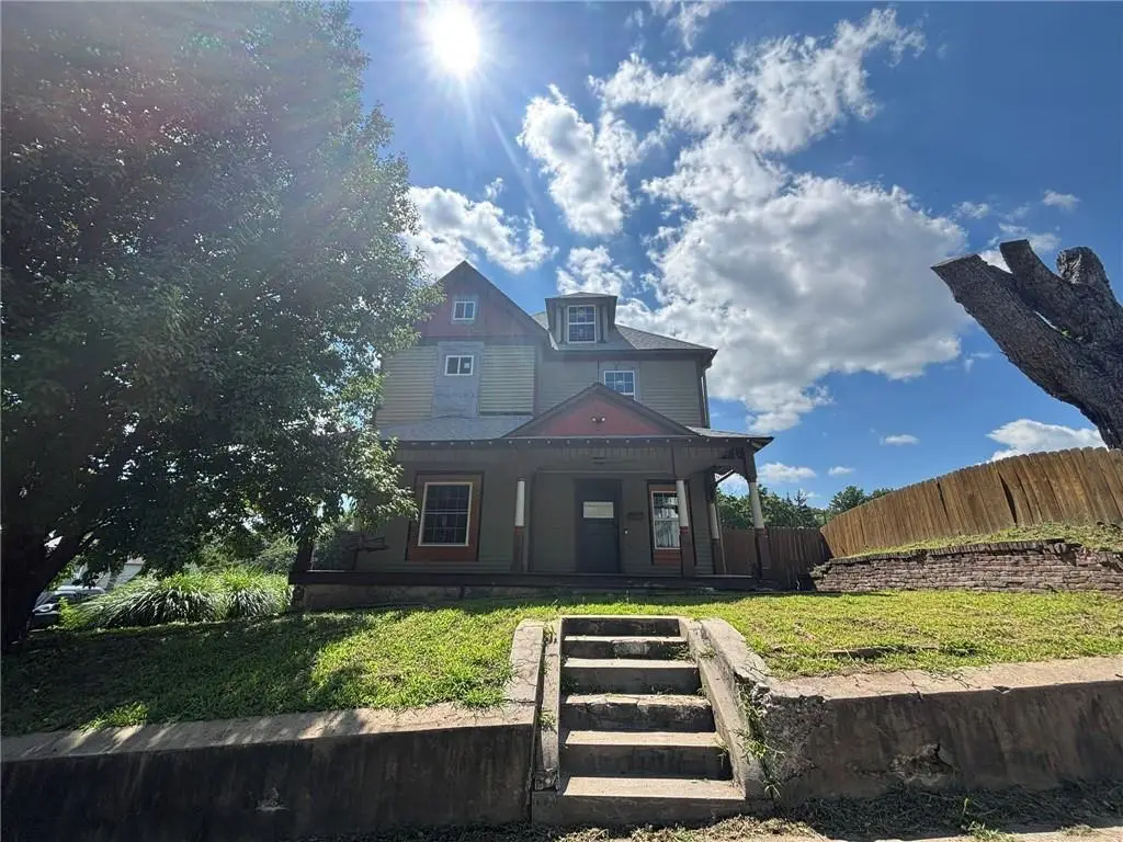 108 S 19th Street, Saint Joseph, MO 64501 - #1