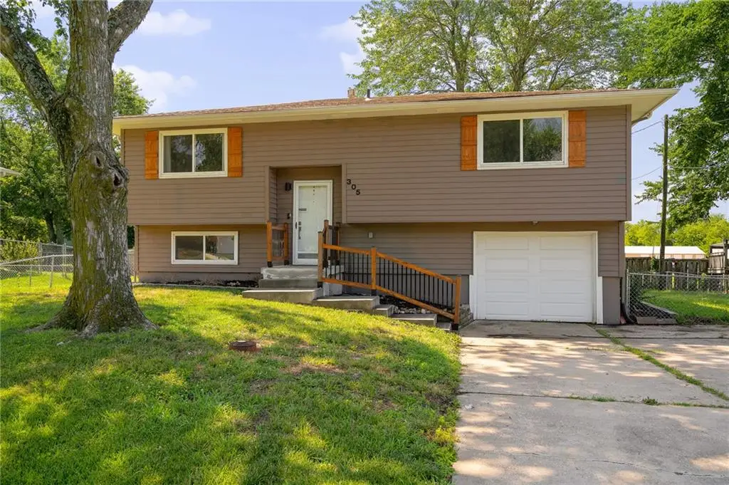 305 W South Street, Spring Hill, KS 66083 - #1