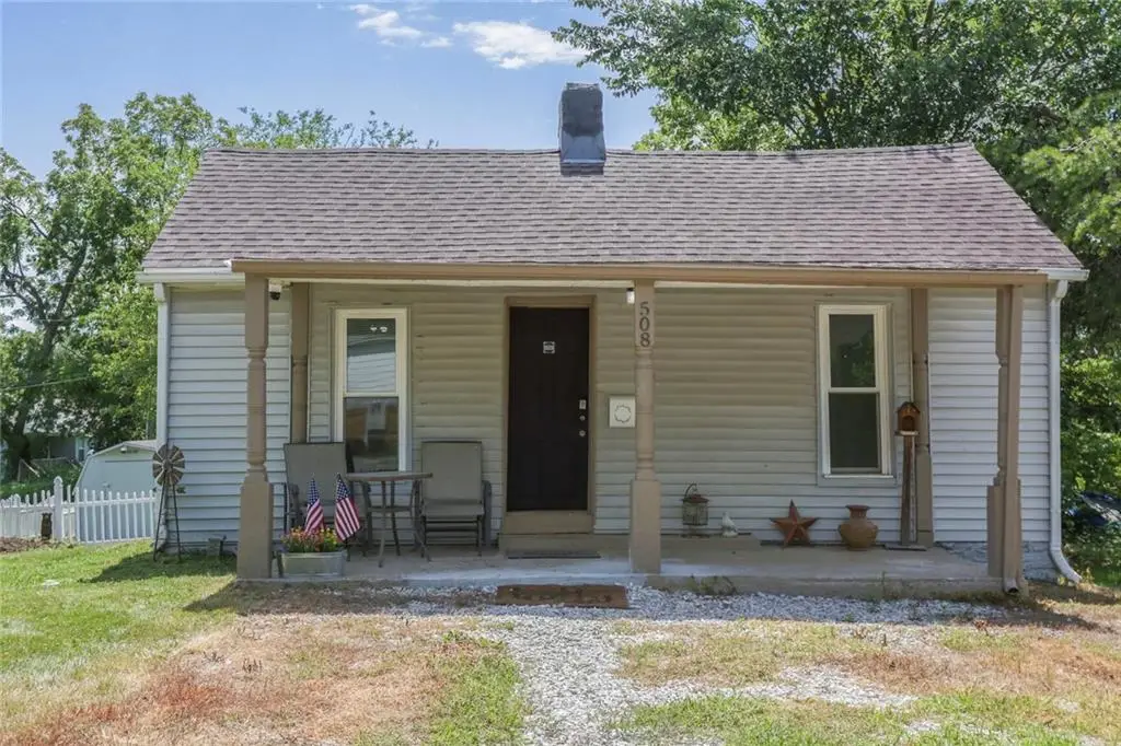 508 3rd Street, Belton, MO 64012 - #1