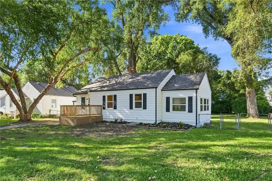 400 W 86th Terrace, Kansas City, MO 64114 - #3