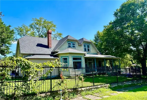 409 E Spring Street, El Dorado Springs, MO 64744