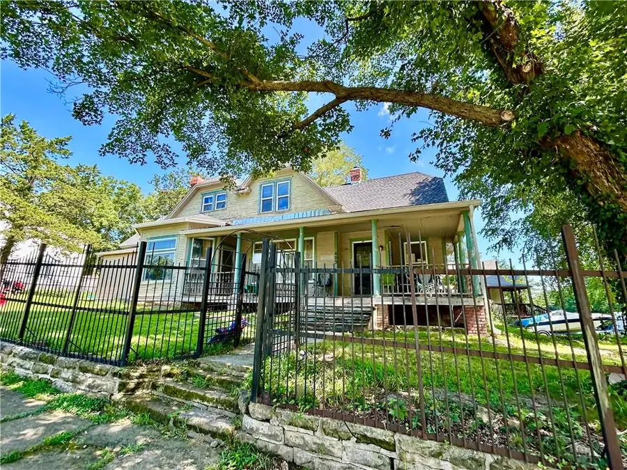 409 E Spring Street, El Dorado Springs, MO 64744 - #2