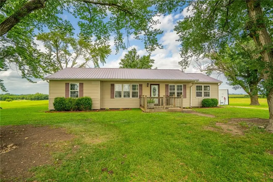 9012 NW State Route 52 Highway, Amoret, MO 64722 - #2