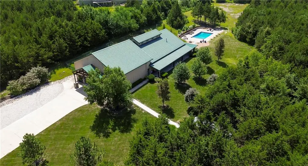 31305 W 89th Street, De Soto, KS 66018 - #1