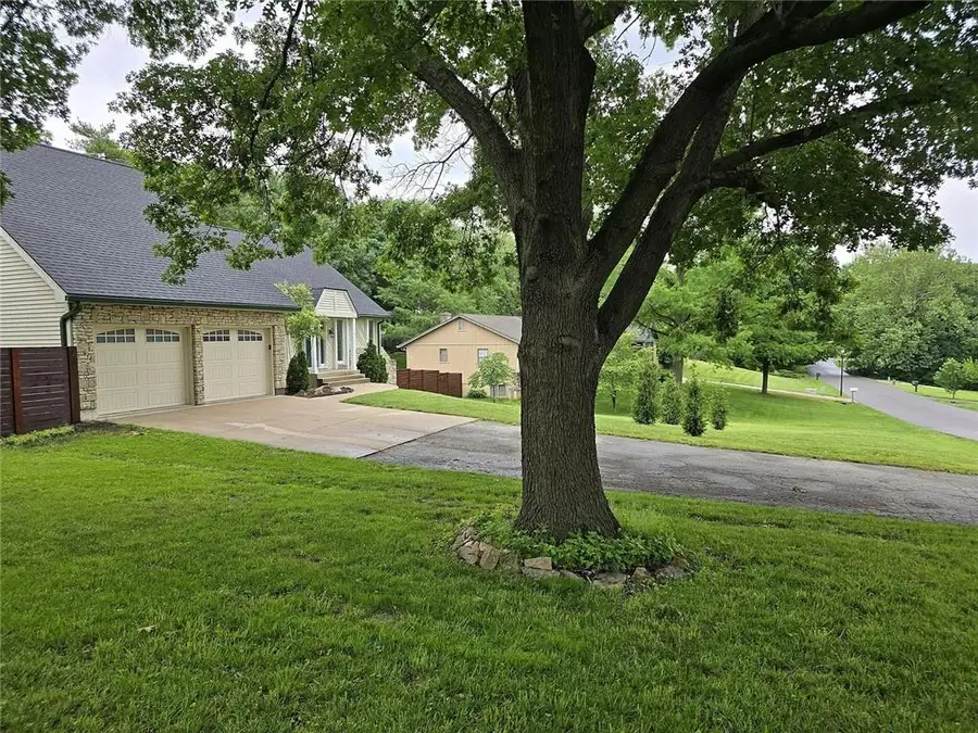 4539 N 123rd Terrace, Kansas City, KS 66109 - #3