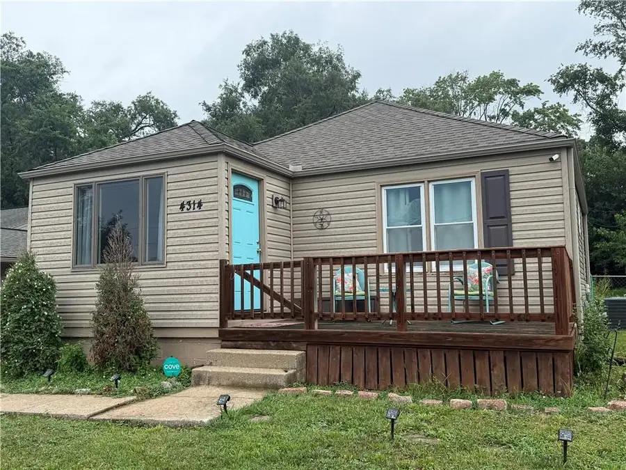 4314 NE 38th Street, Kansas City, MO 64117 - #3