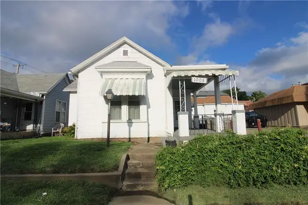 1005 N 22nd Street, St Joseph, MO 64506