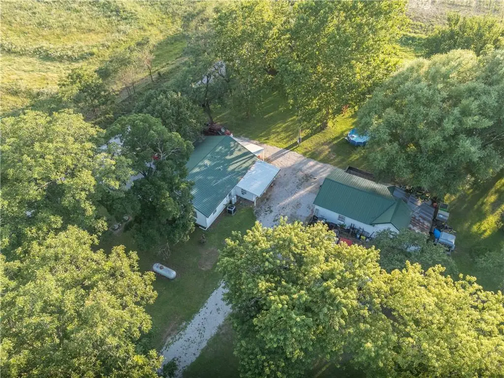 6978 W 1300 Road, Centerville, KS 66014 - #1