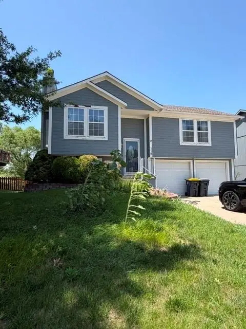110 NW 114th Terrace, Kansas City, MO 64155
