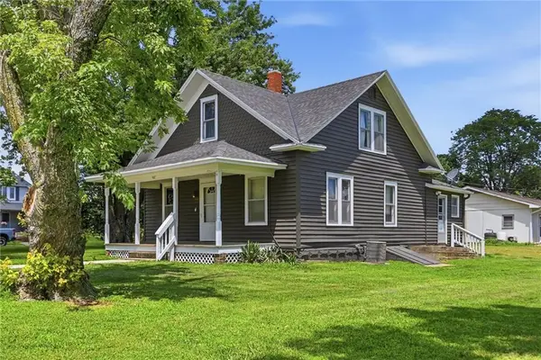 401 1st Street, Effingham, KS 66023