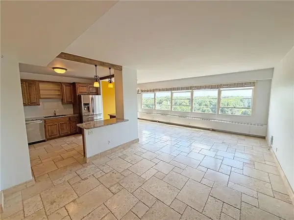 333 W Meyer Boulevard #1215, Kansas City, MO 64113