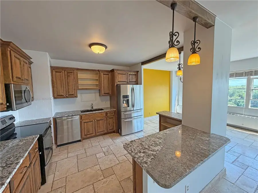 333 W Meyer Boulevard #1215, Kansas City, MO 64113 - #3