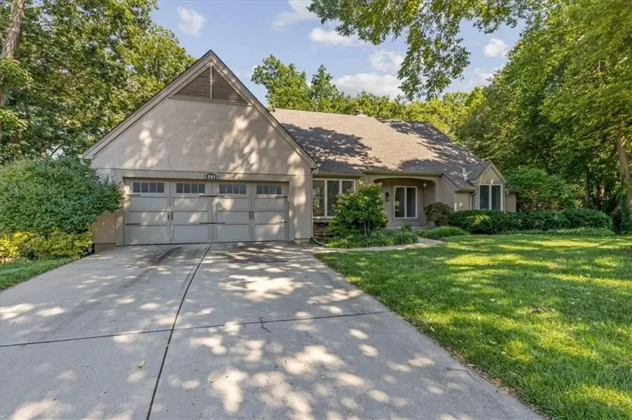 12613 Walmer Street, Overland Park, KS 66209 - #2