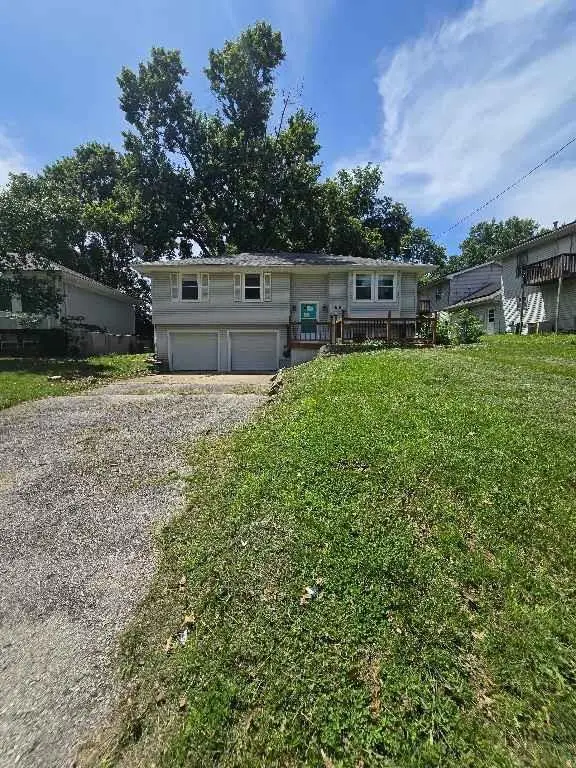 108 S 11th Street, Leavenworth, KS 66048 - #1