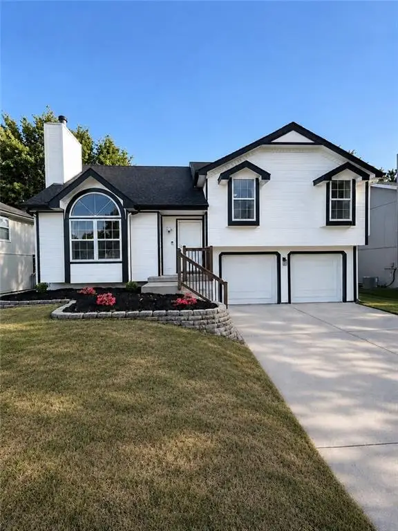 10624 N Wallace Avenue, Kansas City, MO 64157