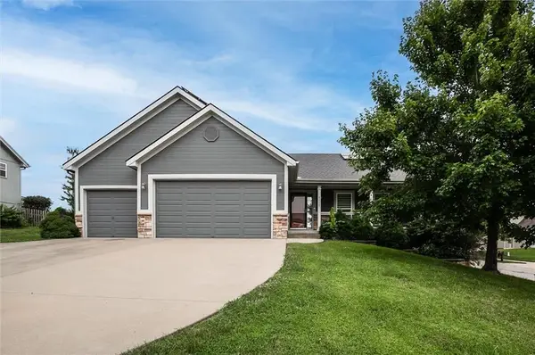 9119 N Garfield Avenue, Kansas City, MO 64155