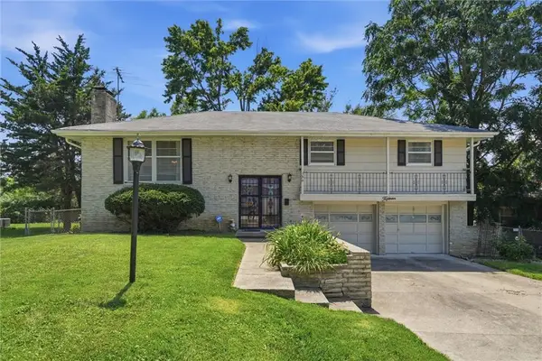 15 W 91st Terrace, Kansas City, MO 64114