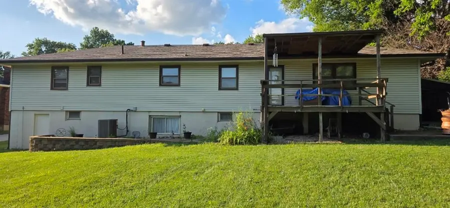 7515 High Drive, Pleasant Valley, MO 64068 - #2