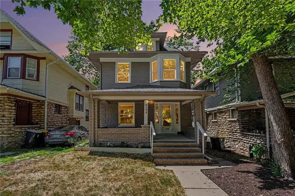 4102 Charlotte Street, Kansas City, MO 64110