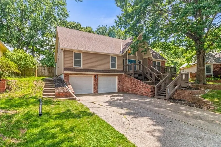 3105 NE 71st Street, Gladstone, MO 64119 - #2