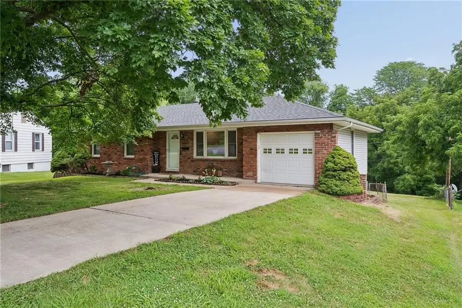 3603 S Claremont Avenue, Independence, MO 64052 - #2