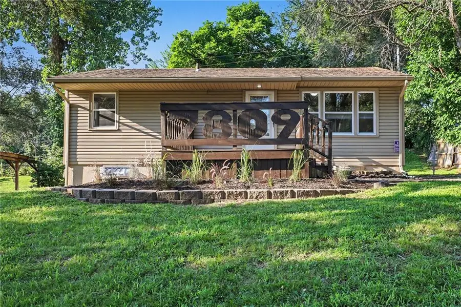 7809 E 48th Terrace, Kansas City, MO 64129 - #2