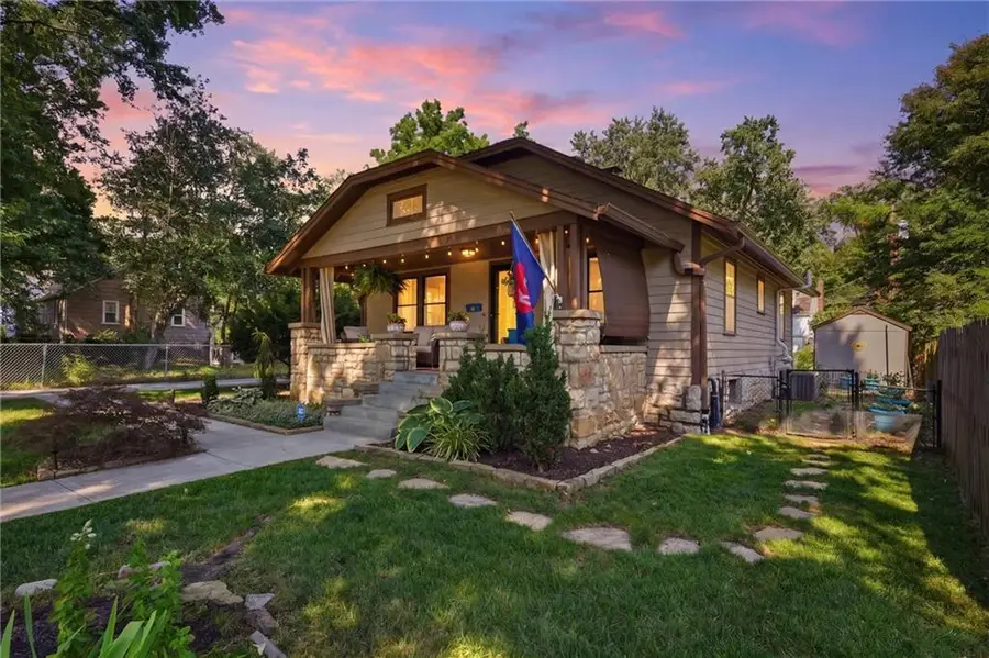 8423 Mercier Street, Kansas City, MO 64114 - #3