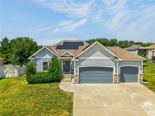 2309 NE Colonnade Avenue, Blue Springs, MO 64029