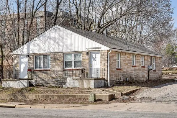 724 N Noland Road, Independence, MO 64050