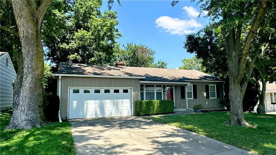 4010 W 63rd Street, Prairie Village, KS 66208 - #2