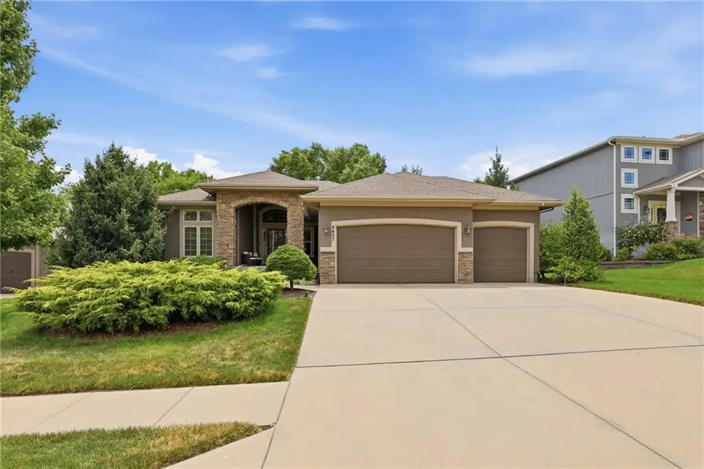 4407 NE 94th Court, Kansas City, MO 64156 - #1