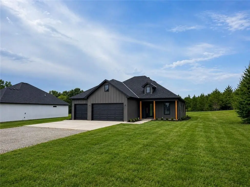 324 NE 51st Road, Warrensburg, MO 64093 - #1