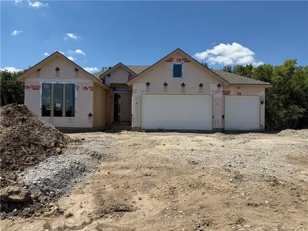 9004 N Everton Avenue, Kansas City, MO 64153