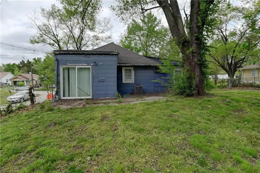 8626 Morrell Avenue, Independence, MO 64053 - #3