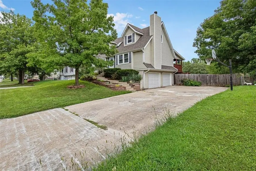7005 Michael Lane, Pleasant Valley, MO 64068 - #2