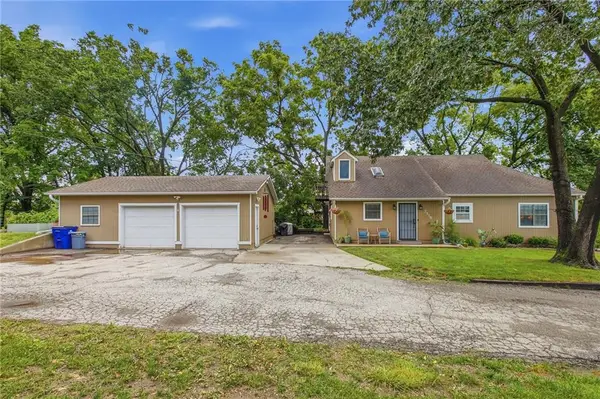 7116 Woodson Road, Raytown, MO 64133