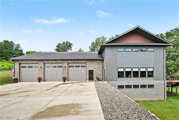 300 SE 30th Street, Oak Grove, MO 64075