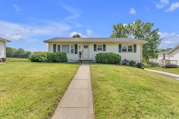 1501 Lion Road, St Joseph, MO 64506