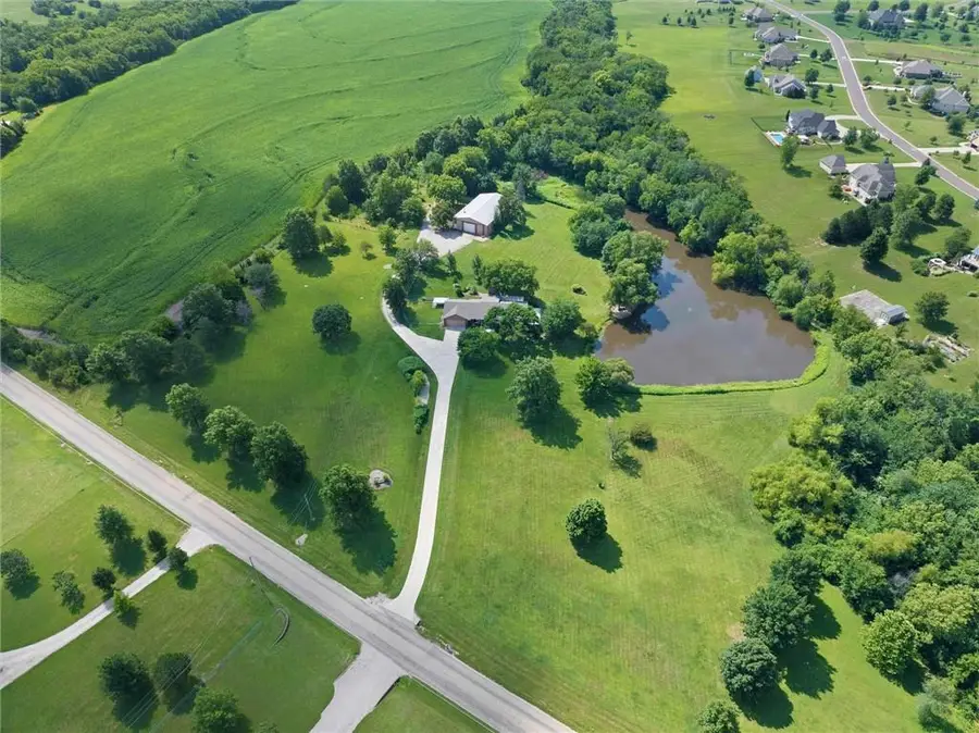3735 53rd Street, Berryton, KS 66409 - #2