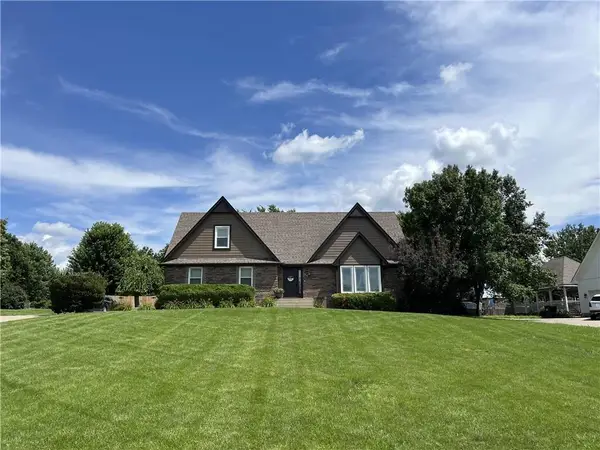 502 Sugarland Drive, Pleasant Hill, MO 64080
