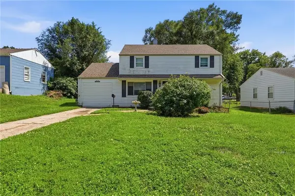 10005 E 35th Street, Independence, MO 64052