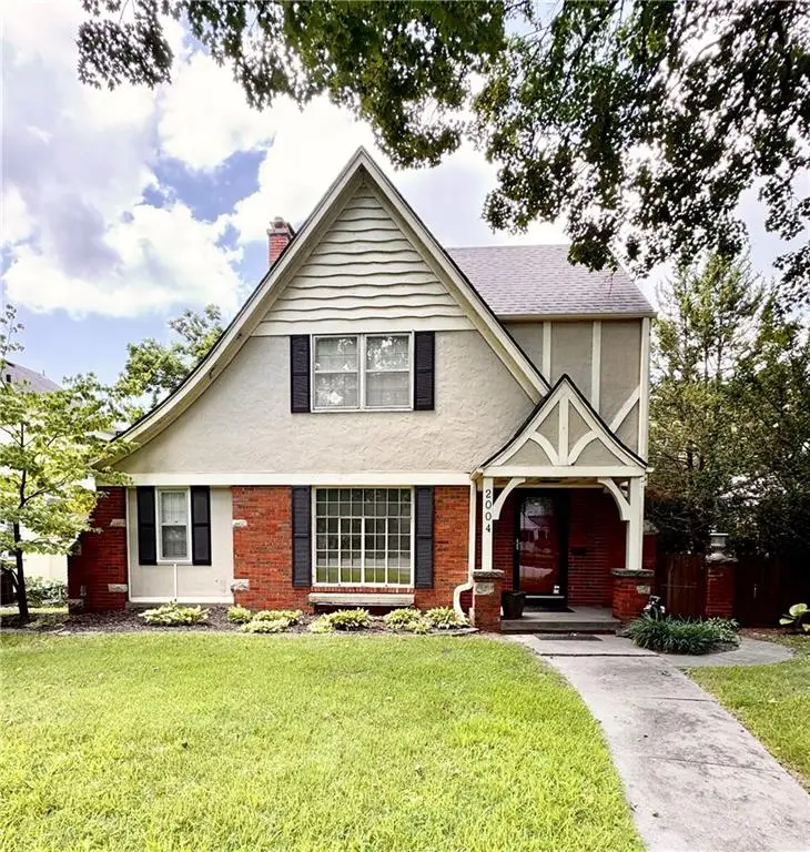 2004 Ashland Avenue, Saint Joseph, MO 64506 - #1