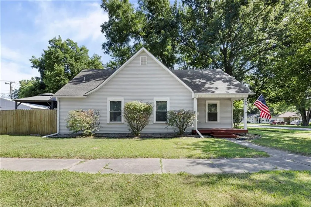 803 S Ash Street, Ottawa, KS 66067 - #1