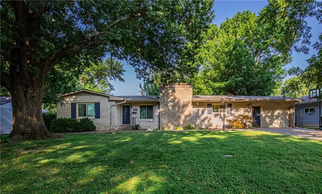 1324 S Oak Street, Ottawa, KS 66067 - #1