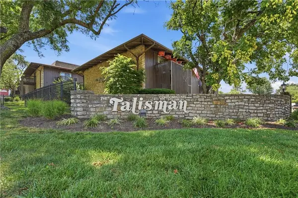 408 W 104th Street #C, Kansas City, MO 64114